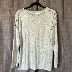 Promesa gray long sleeve tshirt with baseball style stitching on shoulders SMALL